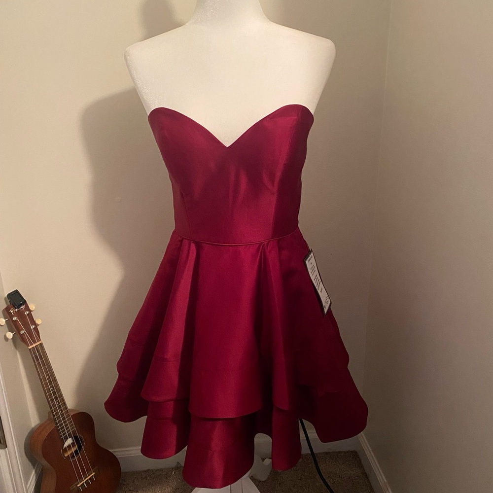 Elegant Red Strapless Dress